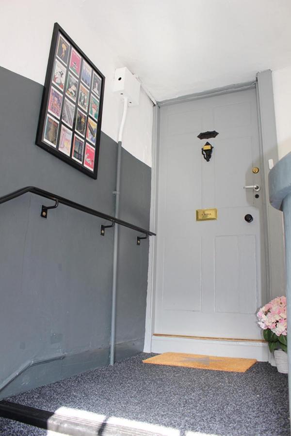 Clan Ross - 3 Bed, Spacious Georgian Home สเตอร์ลิง ภายนอก รูปภาพ